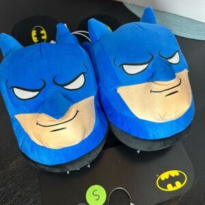 DC Batman Black and Blue Plush slippers size small 7/8
